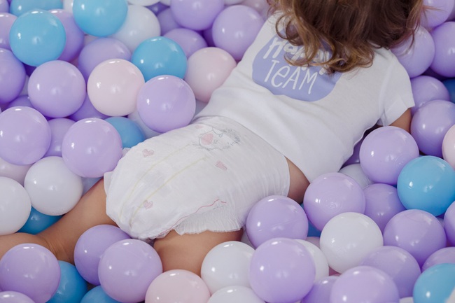 Rozmiary pieluszek dla niemowlaka: tabela wagi i dobór